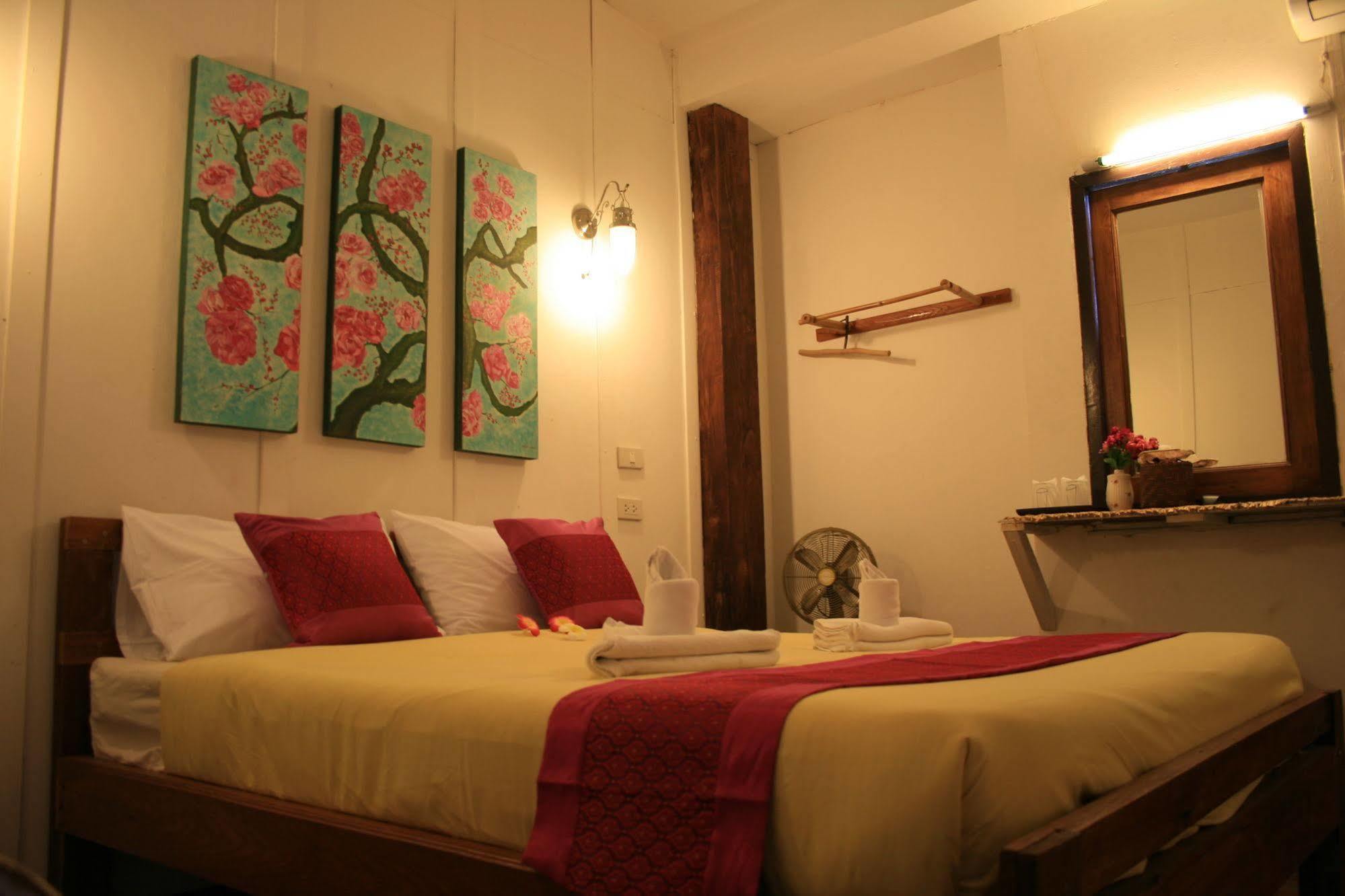 Paifah Boutique House Hotel Exterior foto